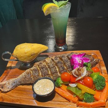 Black Diamond Restaurant & Lounge